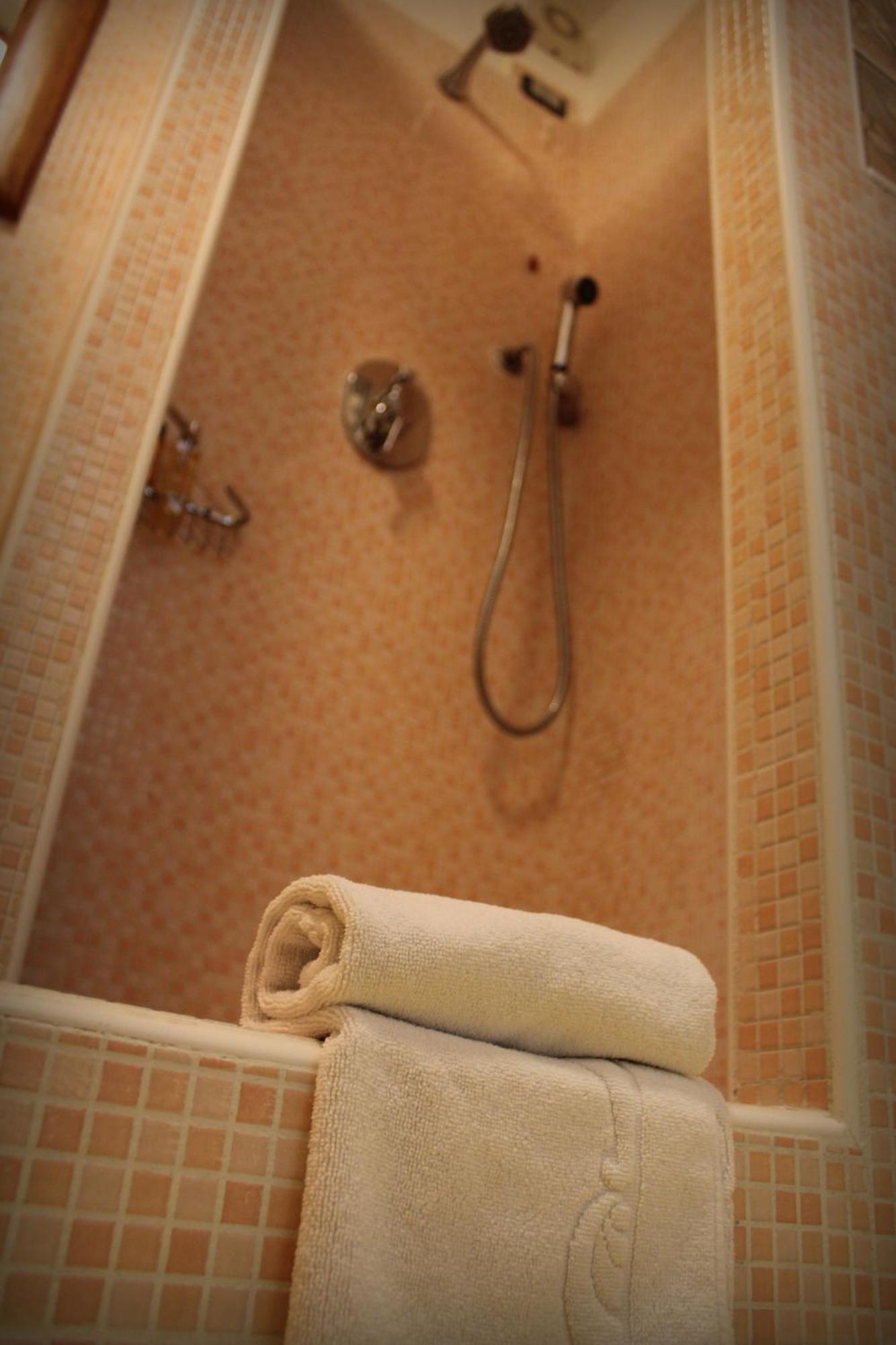 Hotel Marini Sassari Rum bild